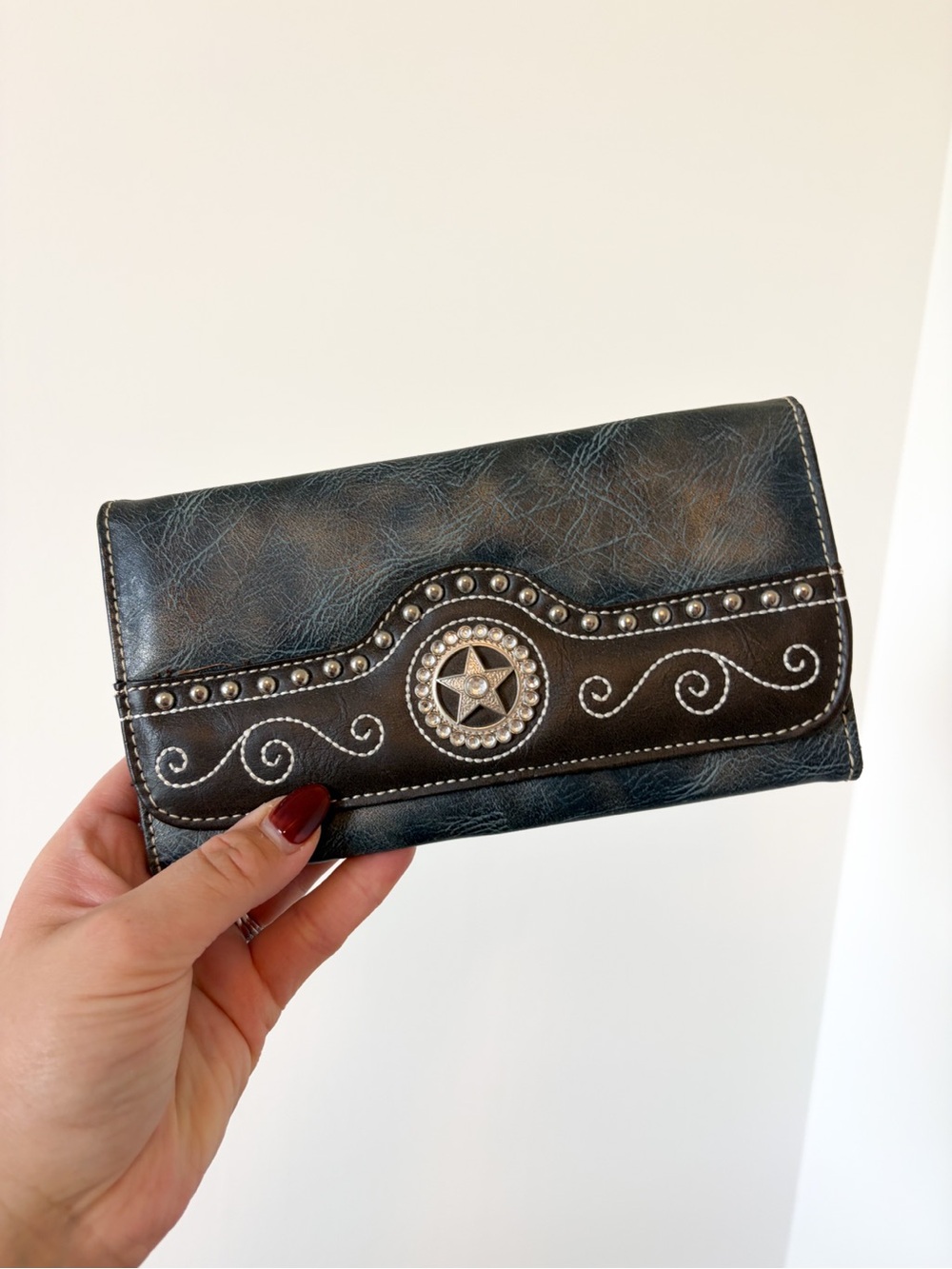 Blazin Roxx Blue and Black Western Star Trifold Wallet